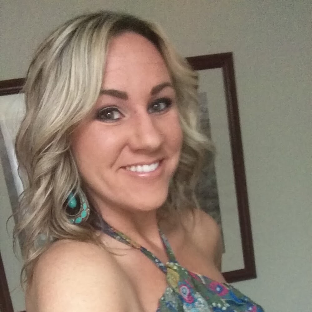 Meet your Posher, Caroline